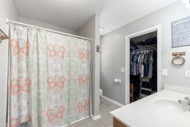 2027 Skyline Dr, Goodlettsville, TN 37072