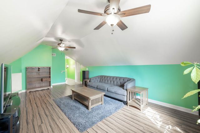 2027 Skyline Dr, Goodlettsville, TN 37072