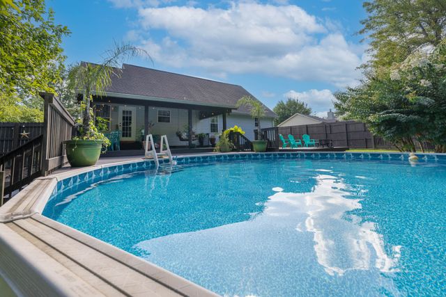 2027 Skyline Dr, Goodlettsville, TN 37072