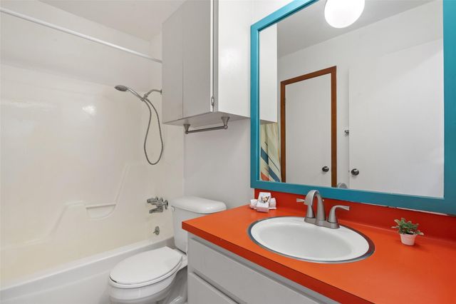 8623 Putnam DR A, Austin, TX 78757