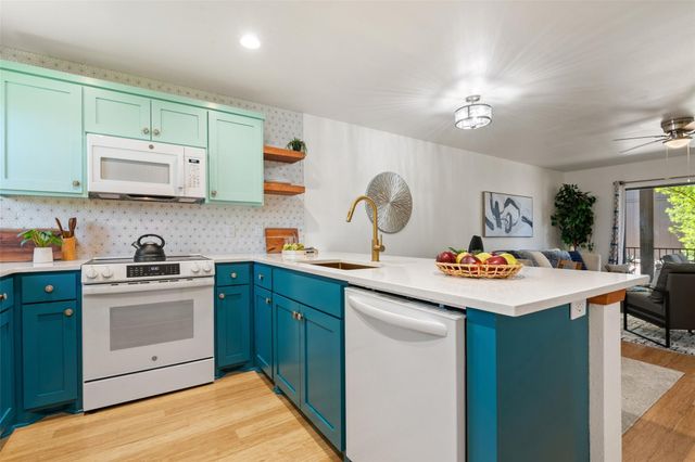 8623 Putnam DR A, Austin, TX 78757