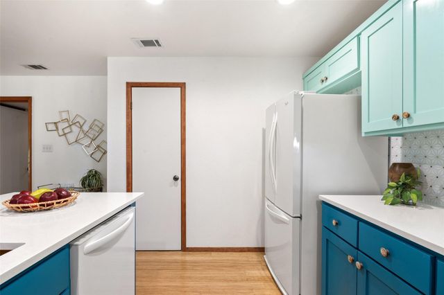 8623 Putnam DR A, Austin, TX 78757