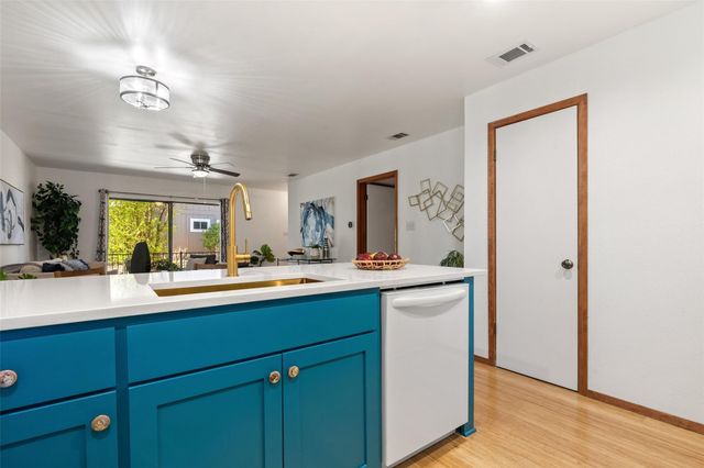 8623 Putnam DR A, Austin, TX 78757