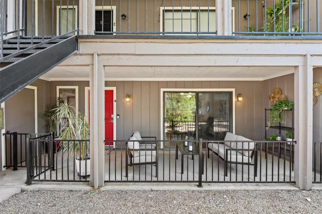 8623 Putnam DR A, Austin, TX 78757