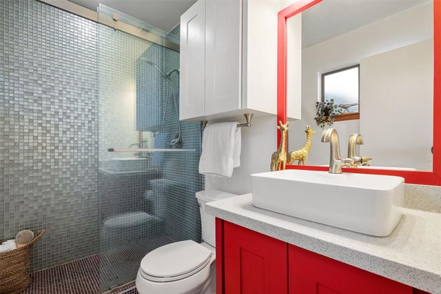 8623 Putnam DR A, Austin, TX 78757