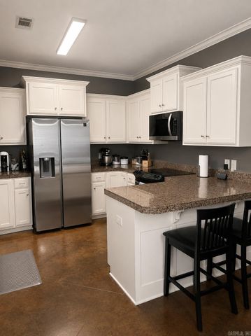 4 Wallace Way, Vilonia, AR 72173