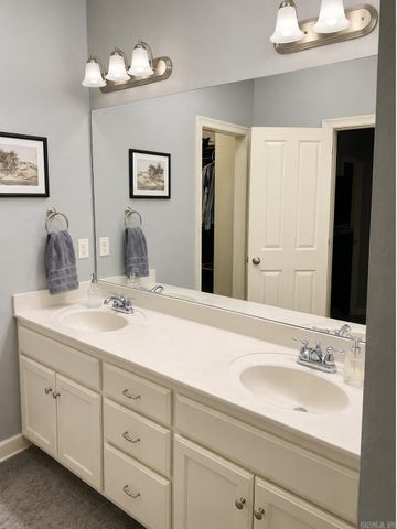 4 Wallace Way, Vilonia, AR 72173
