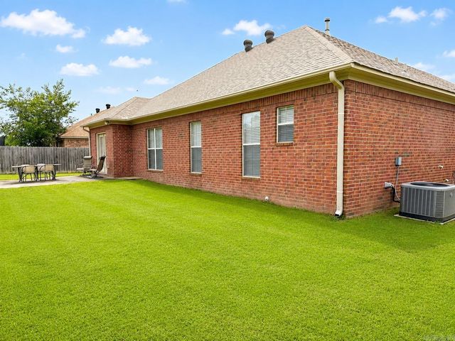 4 Wallace Way, Vilonia, AR 72173