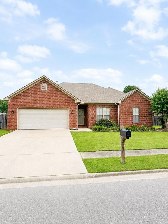 4 Wallace Way, Vilonia, AR 72173