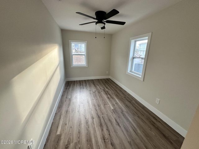 888 State Route 35, Laurence Harbor, NJ 08879