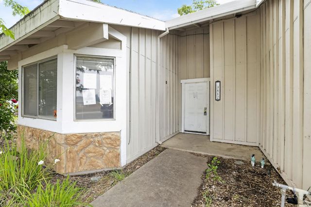 3812 Blackfoot Way, Antelope, CA 95843