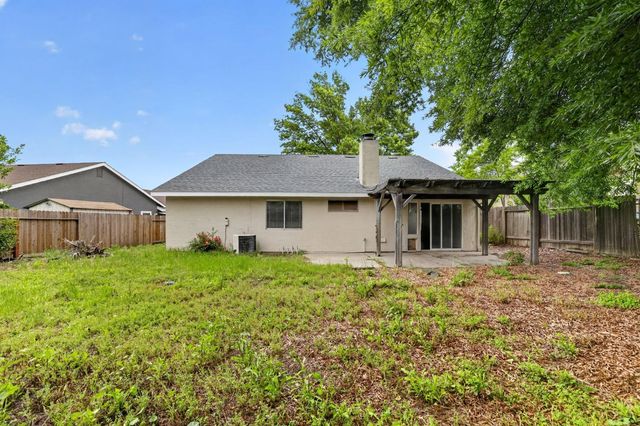 3812 Blackfoot Way, Antelope, CA 95843