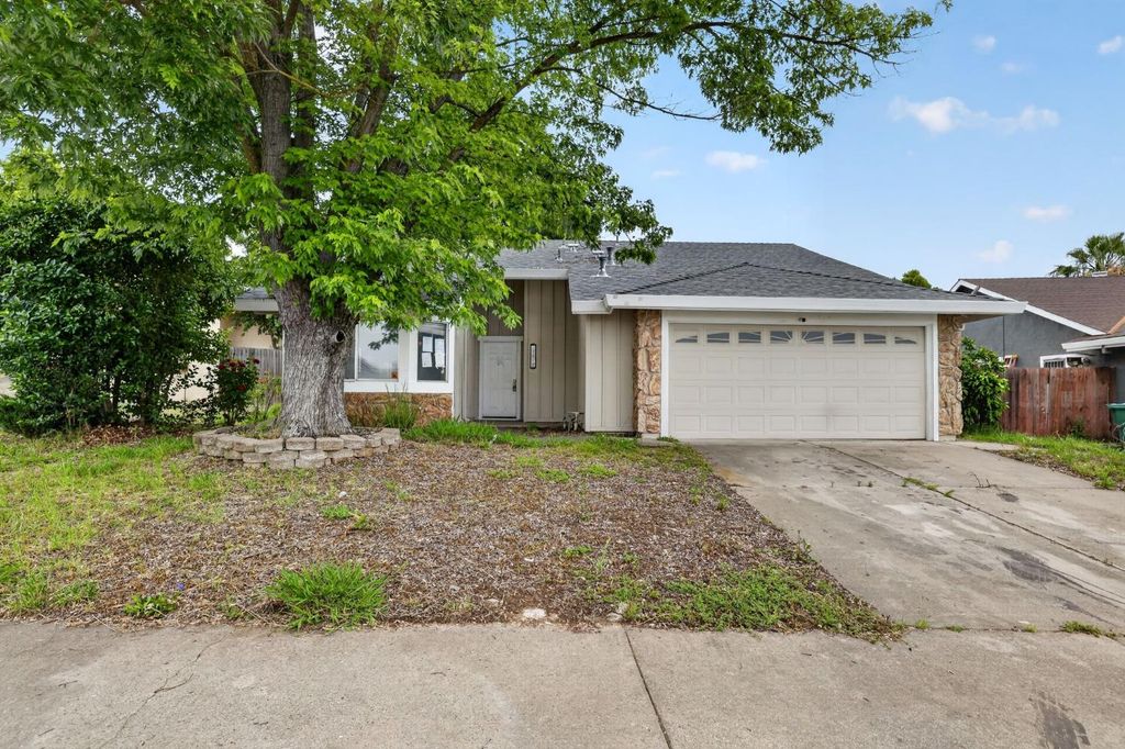 3812 Blackfoot Way, Antelope, CA 95843