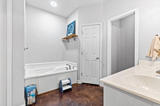 31 Brentwood Drive, Vilonia, AR 72173