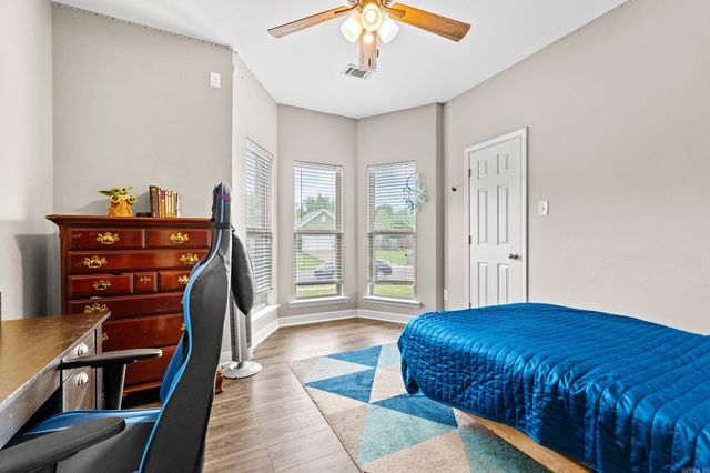 31 Brentwood Drive, Vilonia, AR 72173