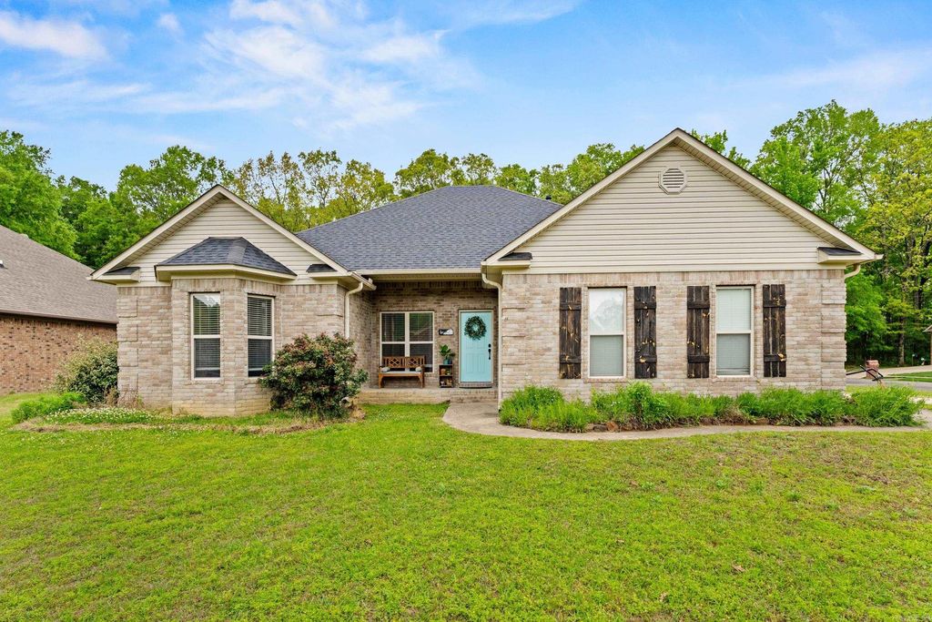 31 Brentwood Drive, Vilonia, AR 72173