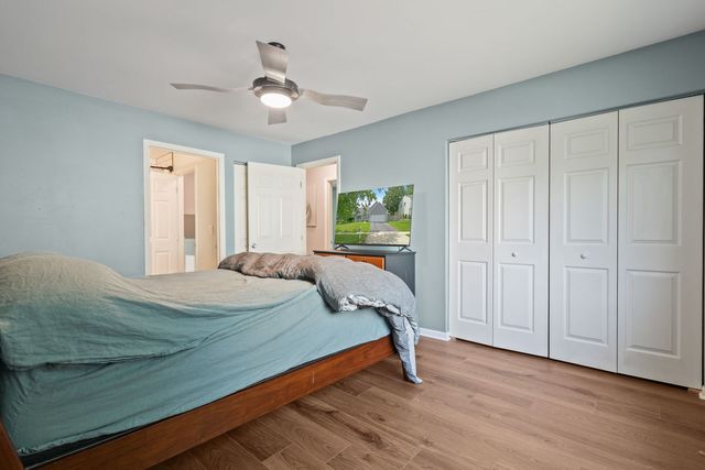 2201 Pontiac Circle, Naperville, IL 60565