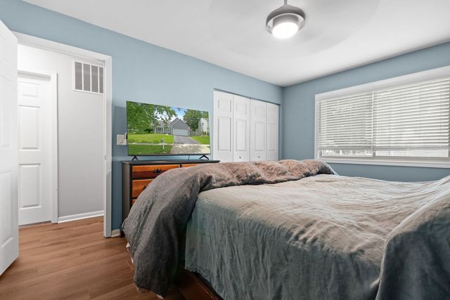 2201 Pontiac Circle, Naperville, IL 60565