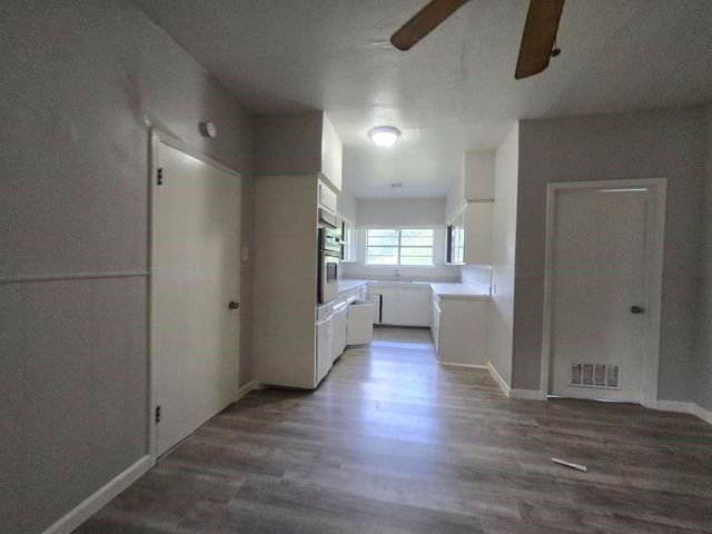 1824 Magnolia Street, Liberty, TX 77575