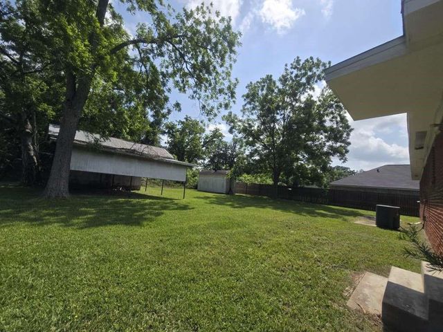 1824 Magnolia Street, Liberty, TX 77575