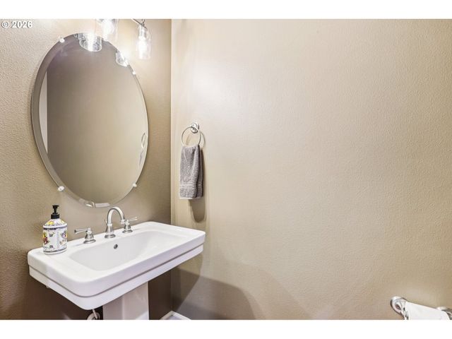 9208 Ne 45TH Pl, Vancouver, WA 98665