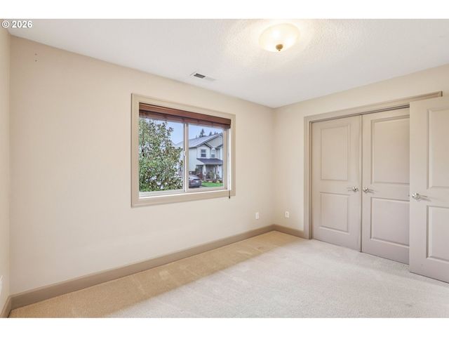 9208 Ne 45TH Pl, Vancouver, WA 98665