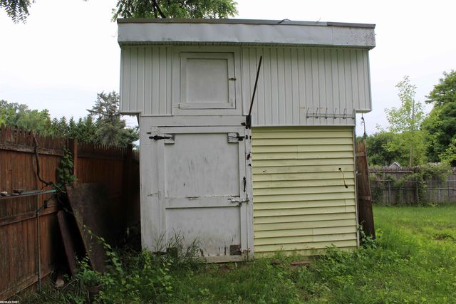 4954 Whipple Lake Rd Street, Clarkston, MI 48348