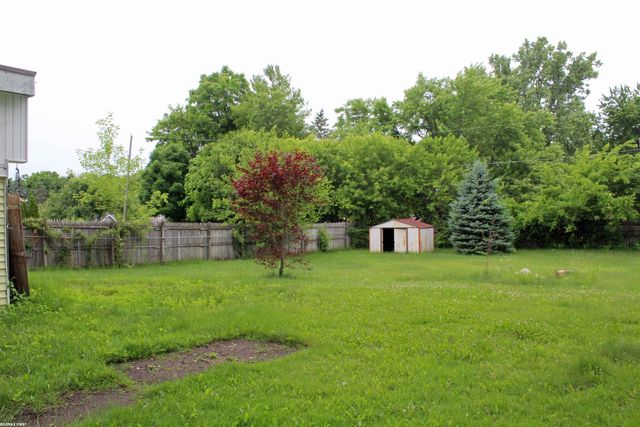 4954 Whipple Lake Rd Street, Clarkston, MI 48348
