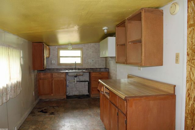 4954 Whipple Lake Rd Street, Clarkston, MI 48348