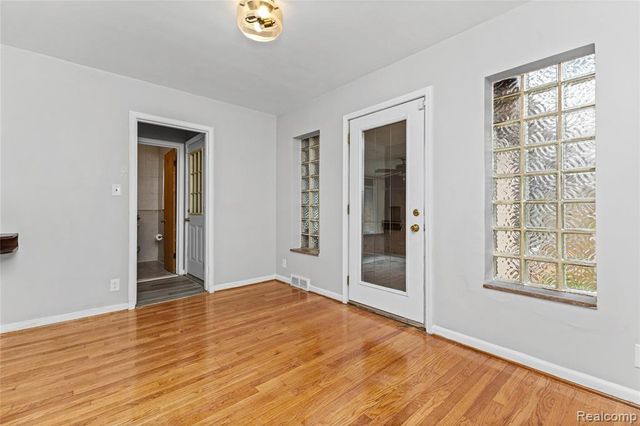 15515 Ashton Street, Detroit, MI 48223