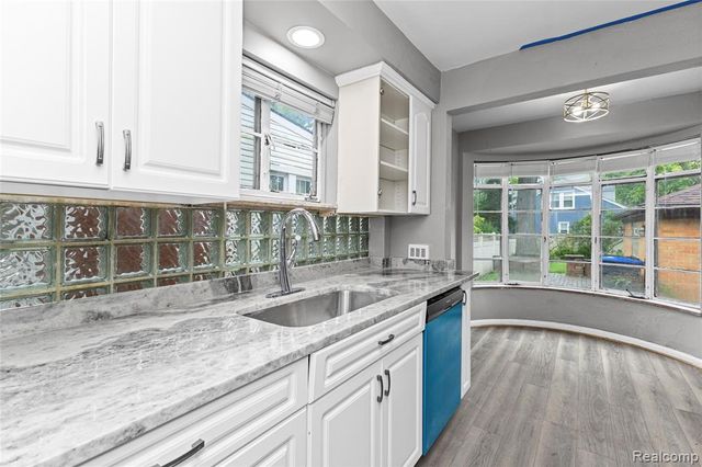 15515 Ashton Street, Detroit, MI 48223