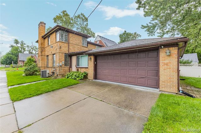 15515 Ashton Street, Detroit, MI 48223
