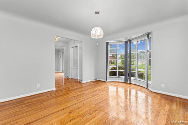 15515 Ashton Street, Detroit, MI 48223