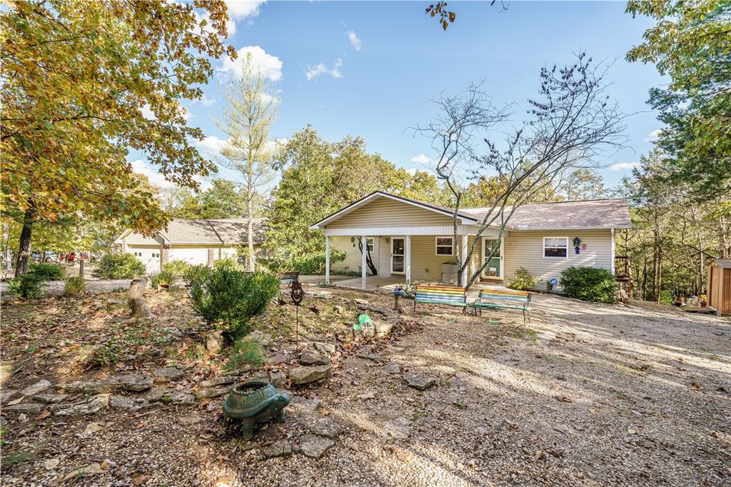 90 Table Rock Drive, Holiday Island, AR 72631