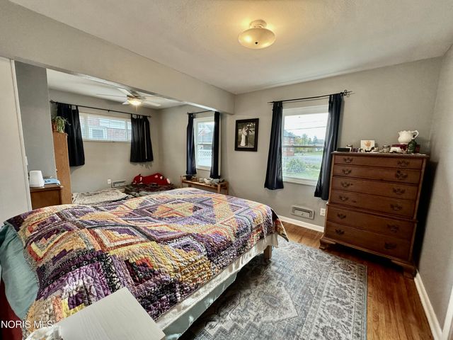4541 S May Avenue, Toledo, OH 43614