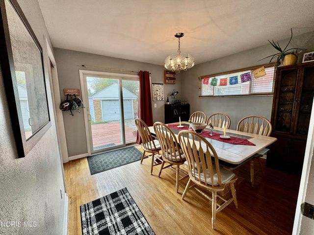 4541 S May Avenue, Toledo, OH 43614