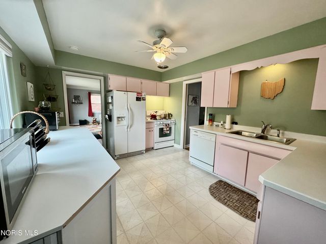 4541 S May Avenue, Toledo, OH 43614