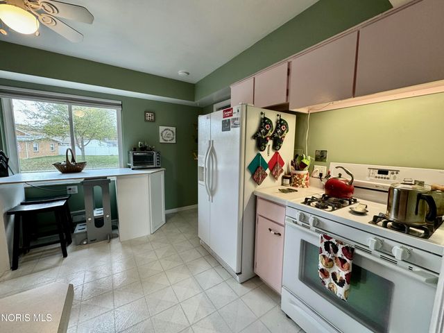 4541 S May Avenue, Toledo, OH 43614