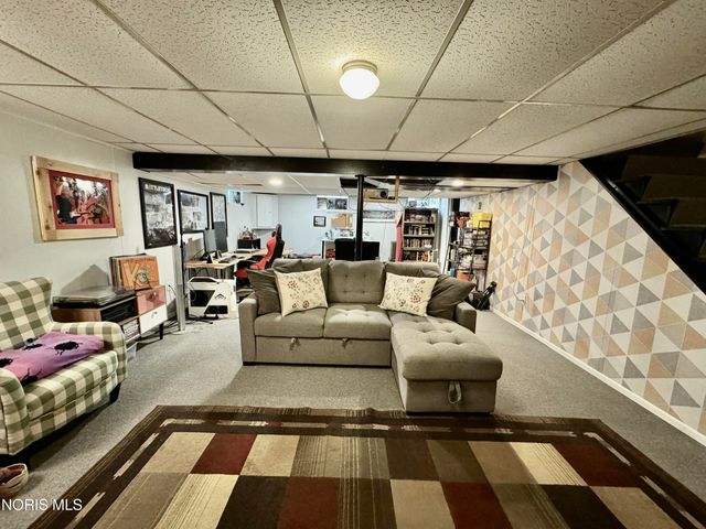 4541 S May Avenue, Toledo, OH 43614