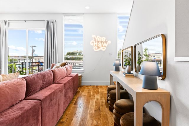 1906 Annex Avenue, Dallas, TX 75204