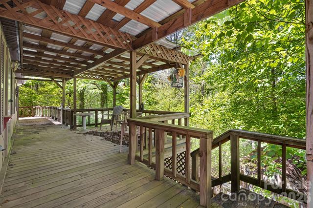101 Serenity Lane, Clyde, NC 28721