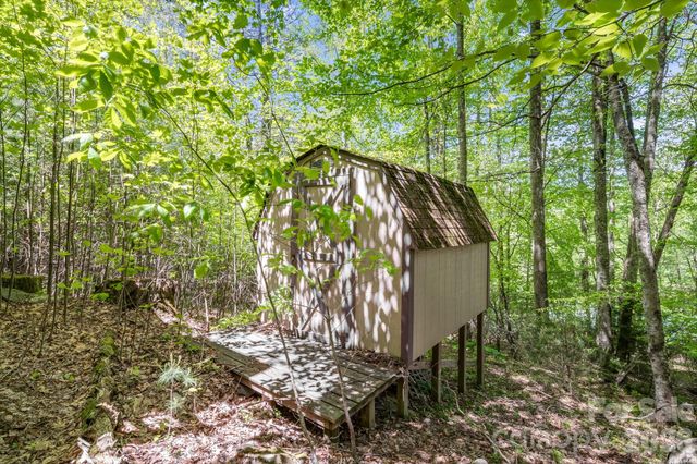 101 Serenity Lane, Clyde, NC 28721