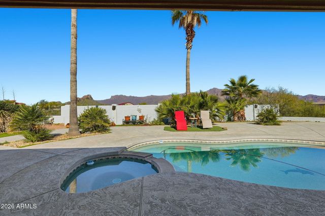 10046 E HUMMINGBIRD Lane, Gold Canyon, AZ 85118