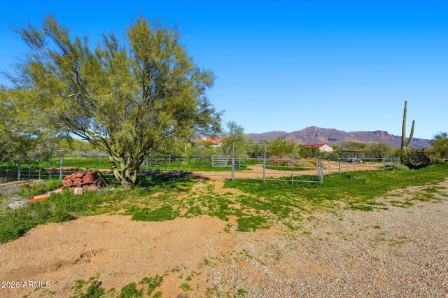 10046 E HUMMINGBIRD Lane, Gold Canyon, AZ 85118