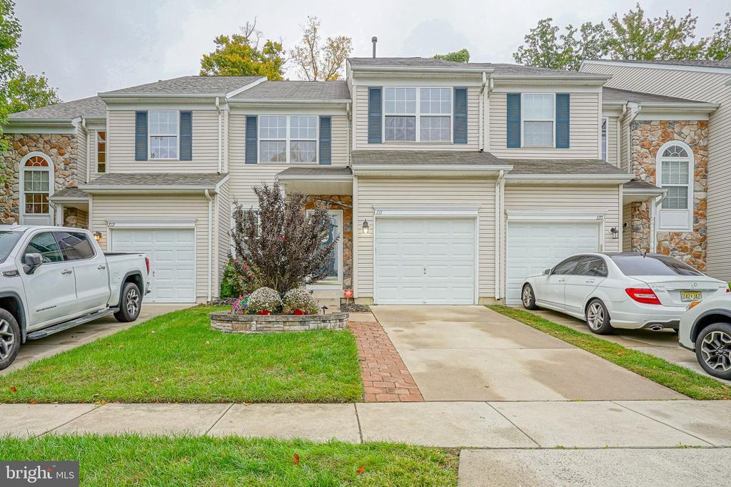 111 BRADDOCK LN, WOODBURY, NJ 08096 — photo 2