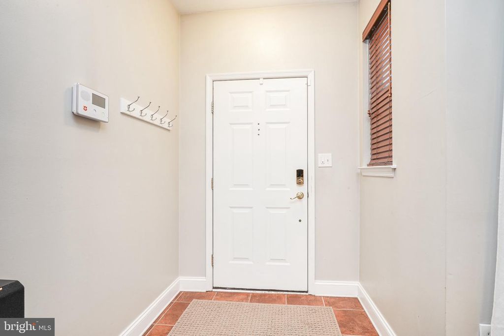 111 BRADDOCK LN, WOODBURY, NJ 08096 — photo 3