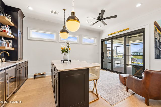 1014 The Lake Drive, Broussard, LA 70518