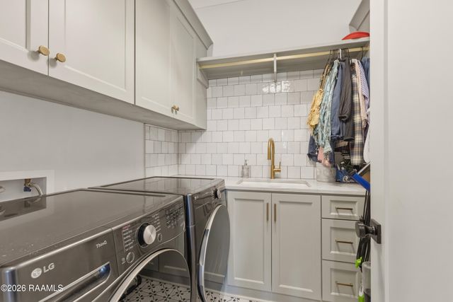 1014 The Lake Drive, Broussard, LA 70518