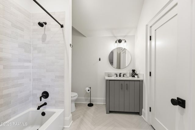 1014 The Lake Drive, Broussard, LA 70518