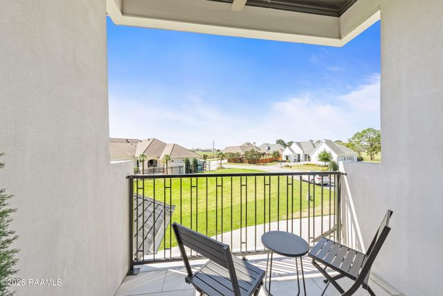 1014 The Lake Drive, Broussard, LA 70518